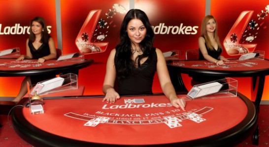 Live Dealer Blackjack im Ladbrokes Casino